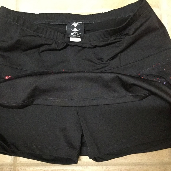 dTl sport skirt - Picture 4 of 6
